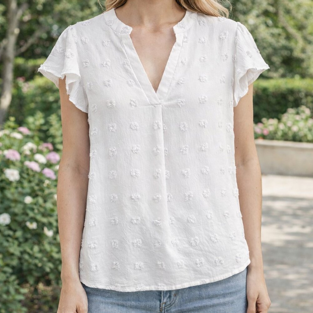 Womens B White Swiss Dot Blouse Size M Short Sleeve V-Neck Casual Top Blouse Tee